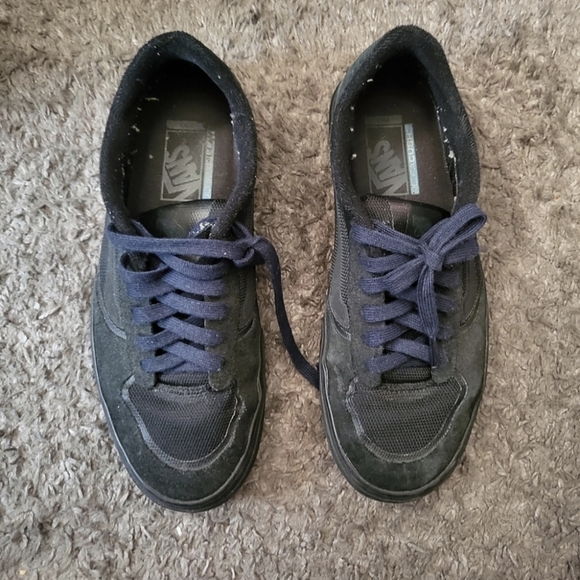 Vans Rowley Rapidweld Pro Men Size 8.5 Blackout with extra new Vans Laces 032024 - Picture 2 of 6